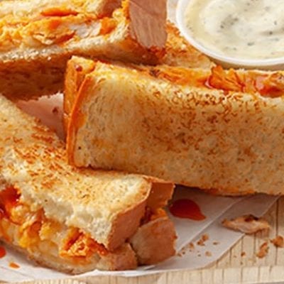 buffalo chicken cheese sticks