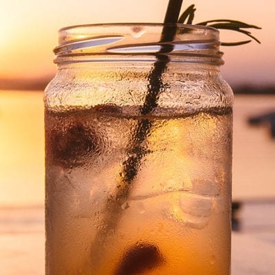 ice tea in mason jar