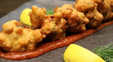 fried shrimp with sauce