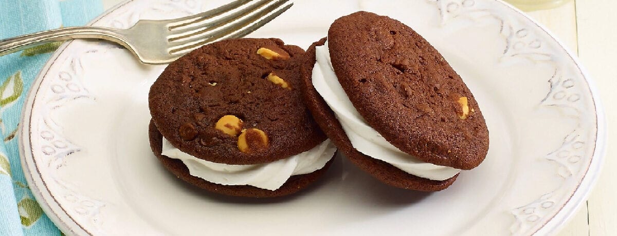 chocolate cookie whoopie pies